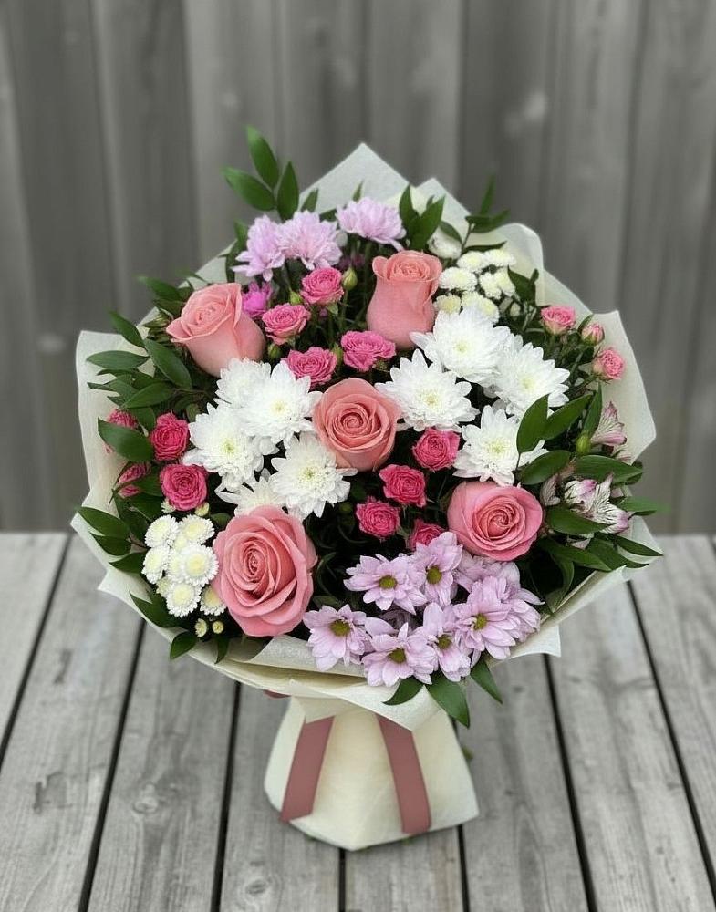 Букет цветов из: Альстромерии, Гвоздики, Розы и Хризантемы в Павловское