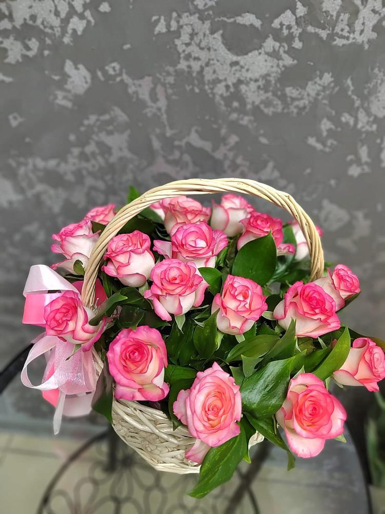 Цветочная композиция из Розы в корзине в Павловское
