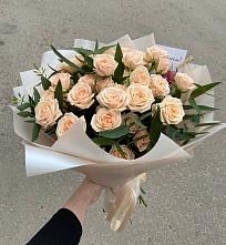 Букет Кремовые розы Латте в Павловское