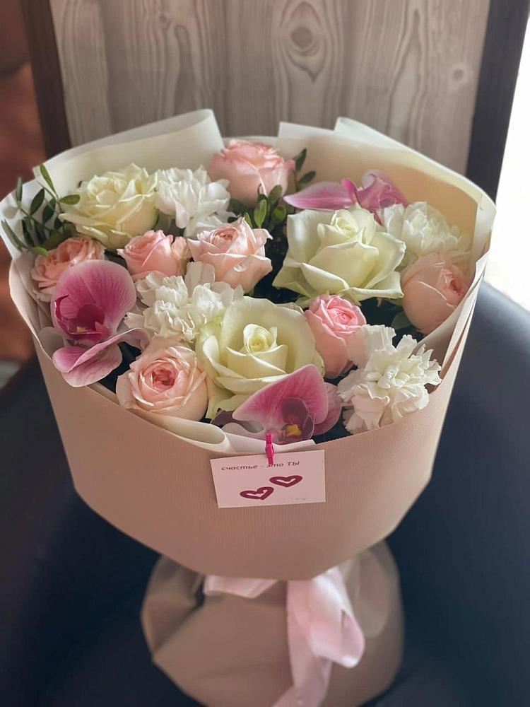 Букет цветов из: Орхидеи, Розы и Гвоздики в Павловское