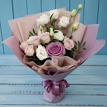 Букет цветов из:  Розы и Лизиантусы в Павловское
