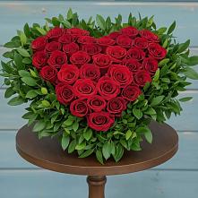 Цветочная композиция из Розы в виде сердца #REPLACE_PRED# Павловское