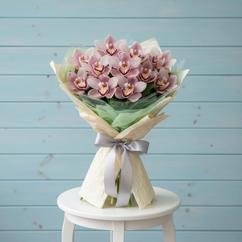 Букет цветов из: Орхидеи и Розы в Павловское