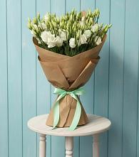 Букет цветов из:  Лизиантусы в Павловское