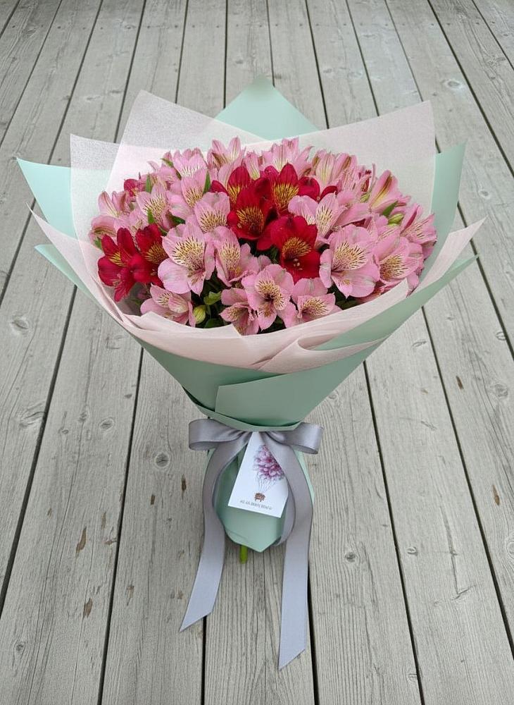 Букет цветов из: Альстромерии в Павловское