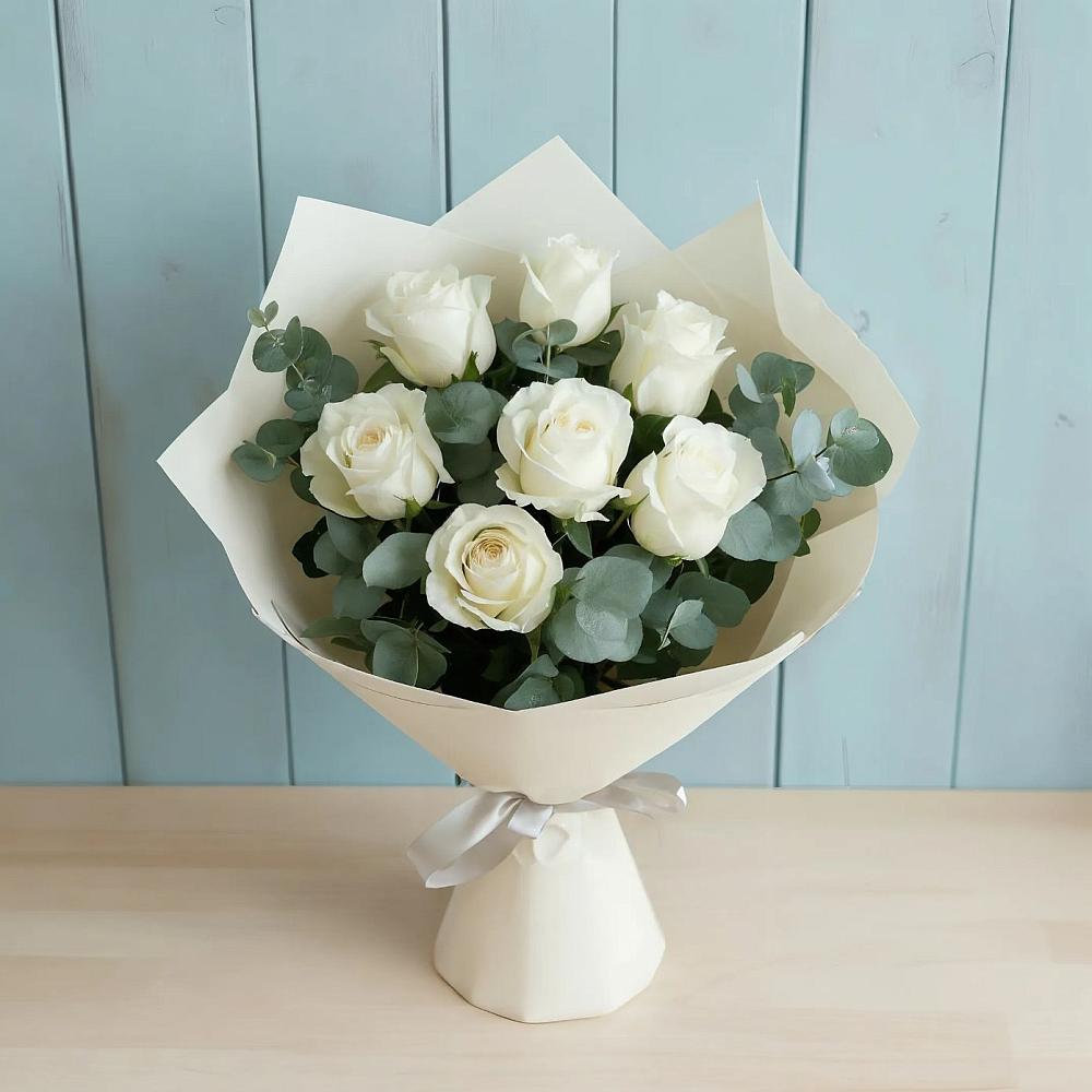 Букет Белые розы в Эвкалипте в Павловское