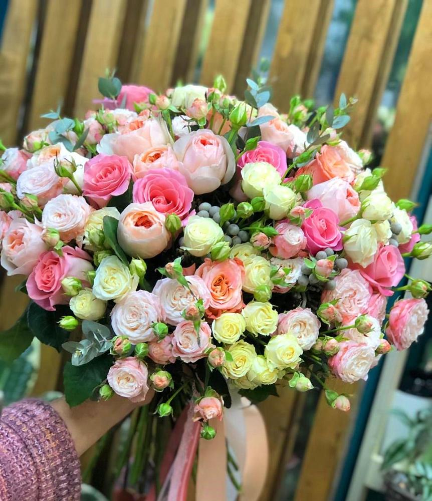 Букет цветов из: Розы в Павловское