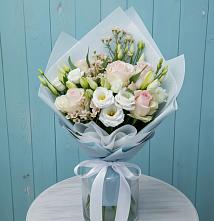 Букет цветов из:  Розы и Лизиантусы в Павловское