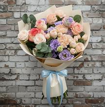 Букет цветов из:  Розы, Лизиантусы и Гвоздики в Павловское