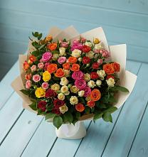 Букет Микс из разноцветных кустовых роз в Павловское