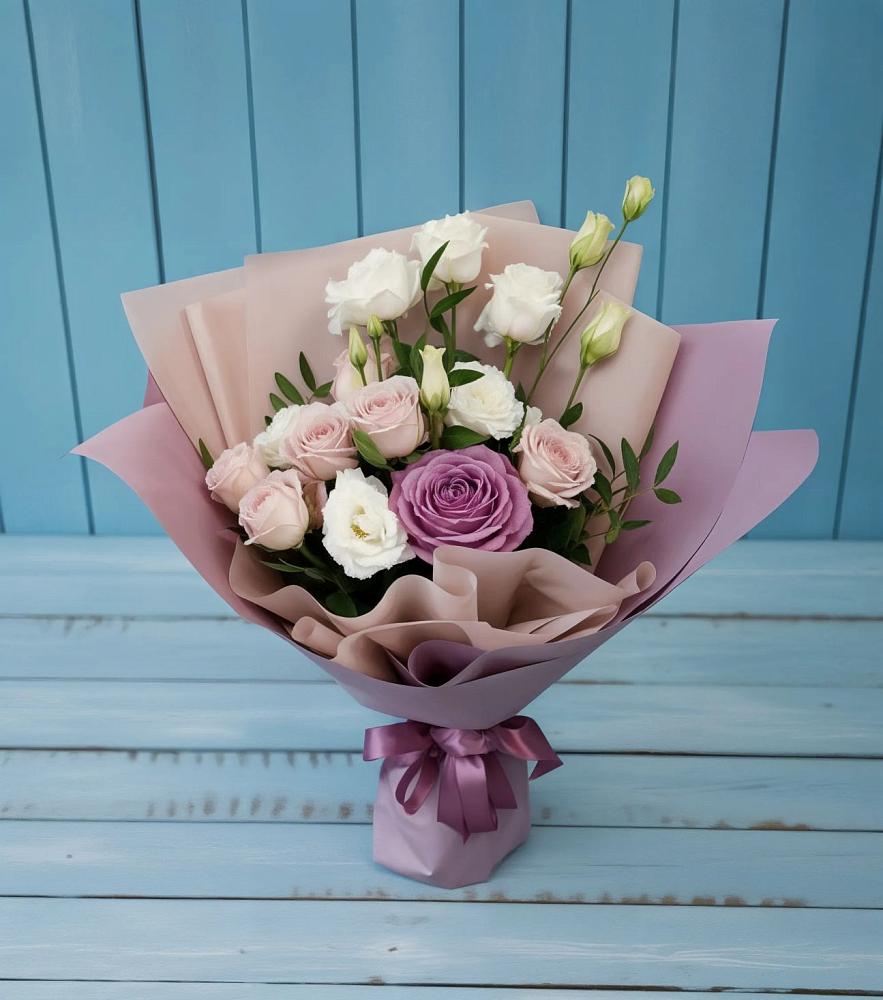 Букет цветов из: Розы и Лизиантусы в Павловское